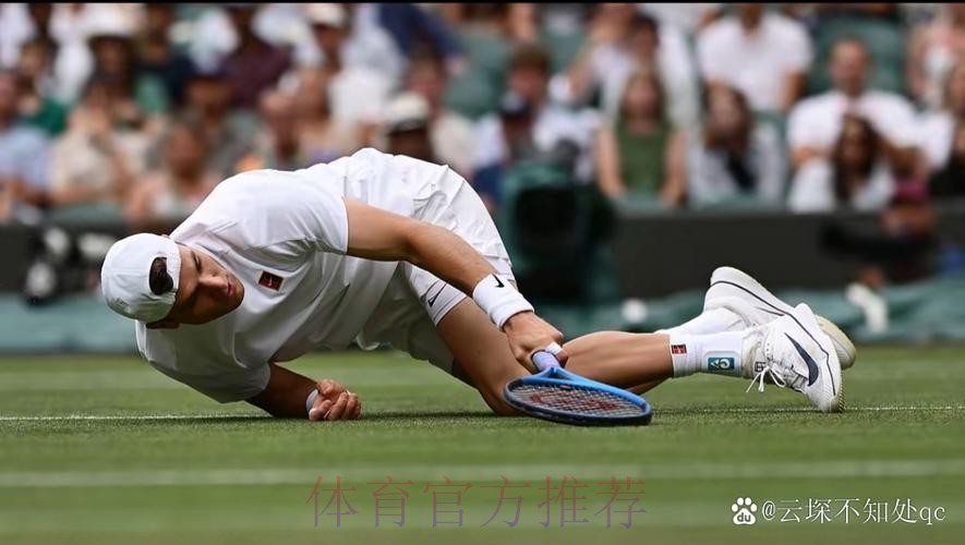 罗马诺:迪亚斯右腿内收肌不适 将在明天接受检查